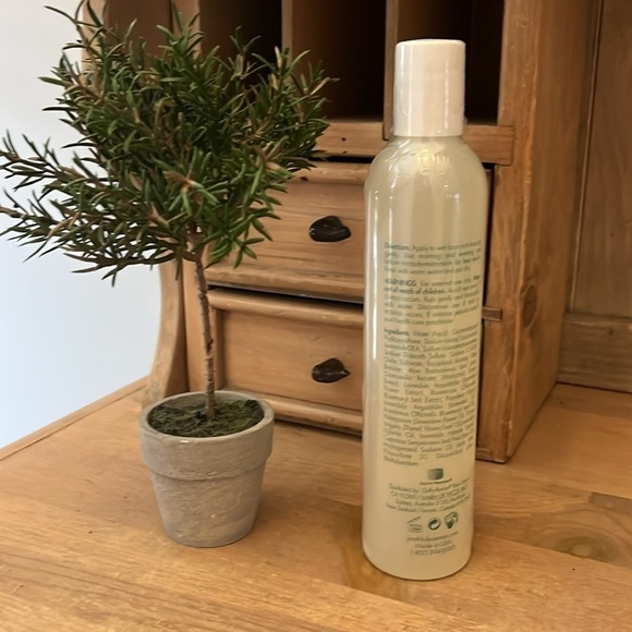 Youthful Essence by Susan Lucci Cleansing Facial Wash 10 oz New - Picture 3 of 7